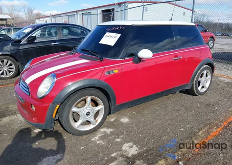 2005 Mini Cooper z USA, uszkodzony, nr VIN WMWRC33445TJ65390